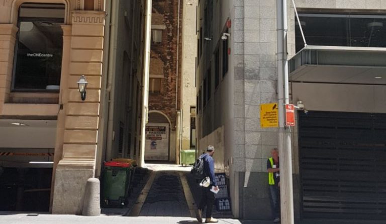Stoush Over Sydney CBD Laneway